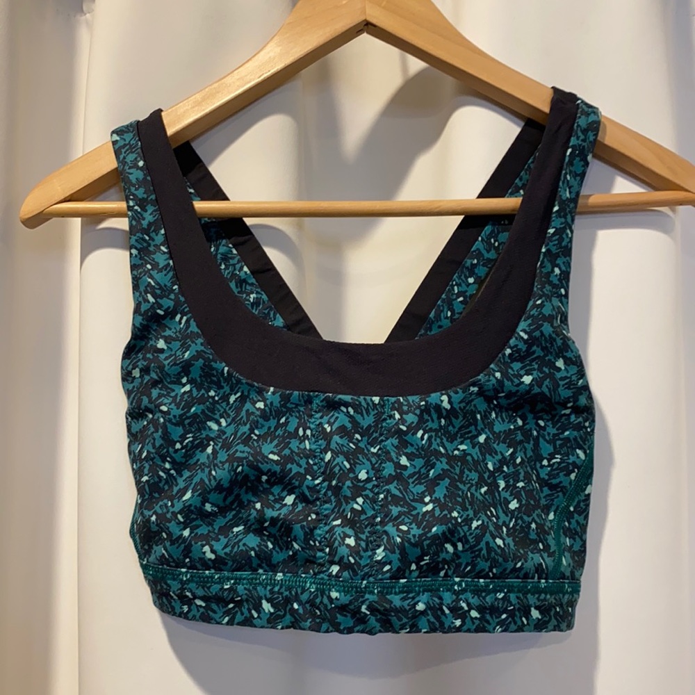 Lululemon Cross Back Sports Bra